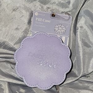 'Daily Dose' Lilac Flower Pill Case Brand New On Carx Li